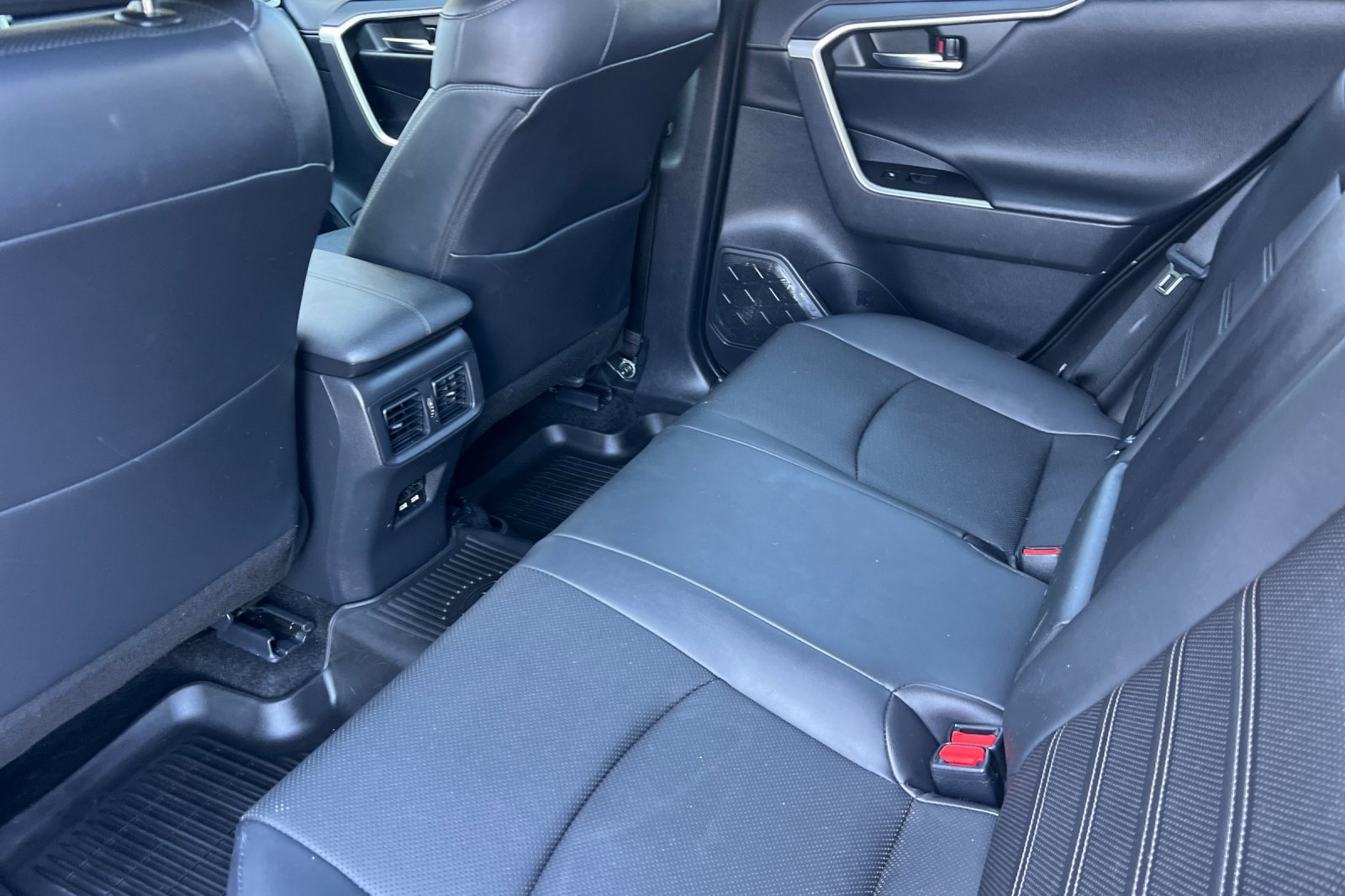 Certified 2021 Toyota RAV4 Limited image 9