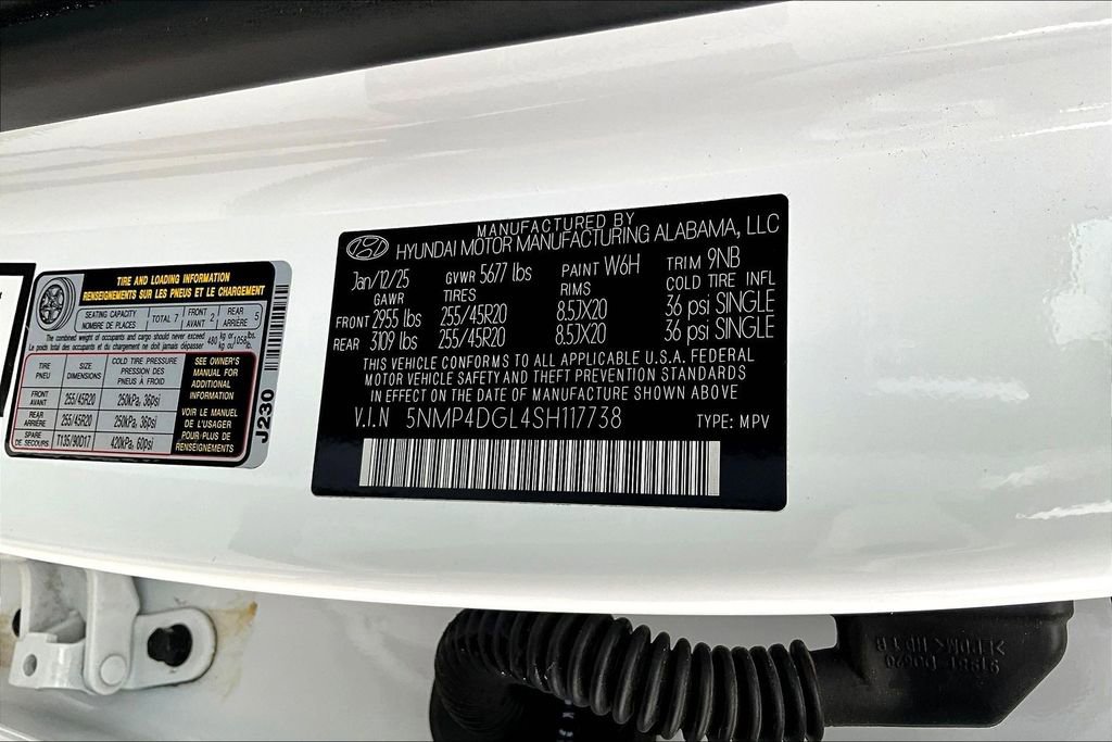 Used 2025 Hyundai Santa Fe Limited image 19