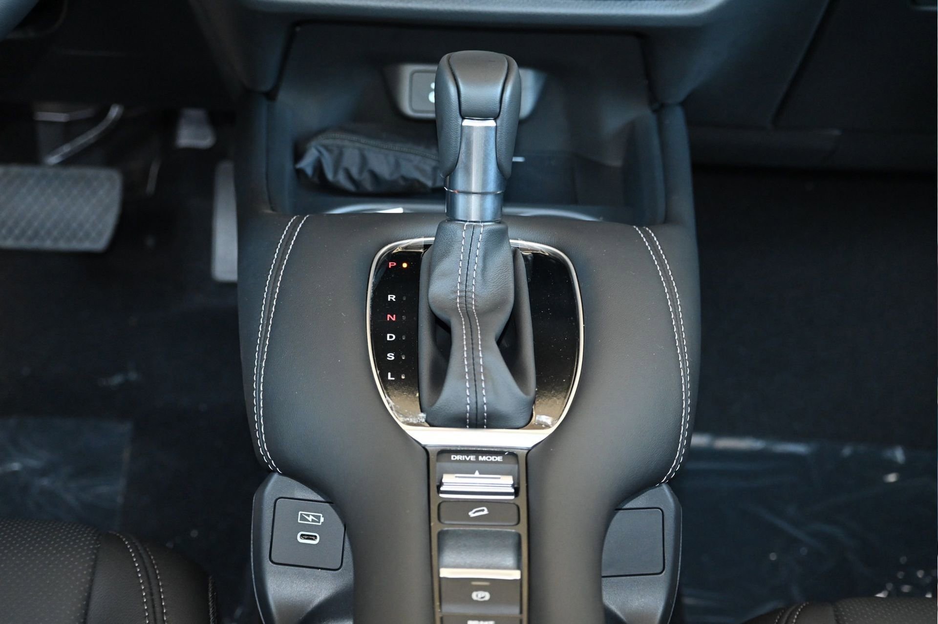 New 2026 Honda HR-V EX-L image 24