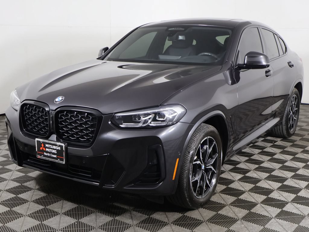Used 2025 BMW X4 xDrive30i AWD/4WD image 11