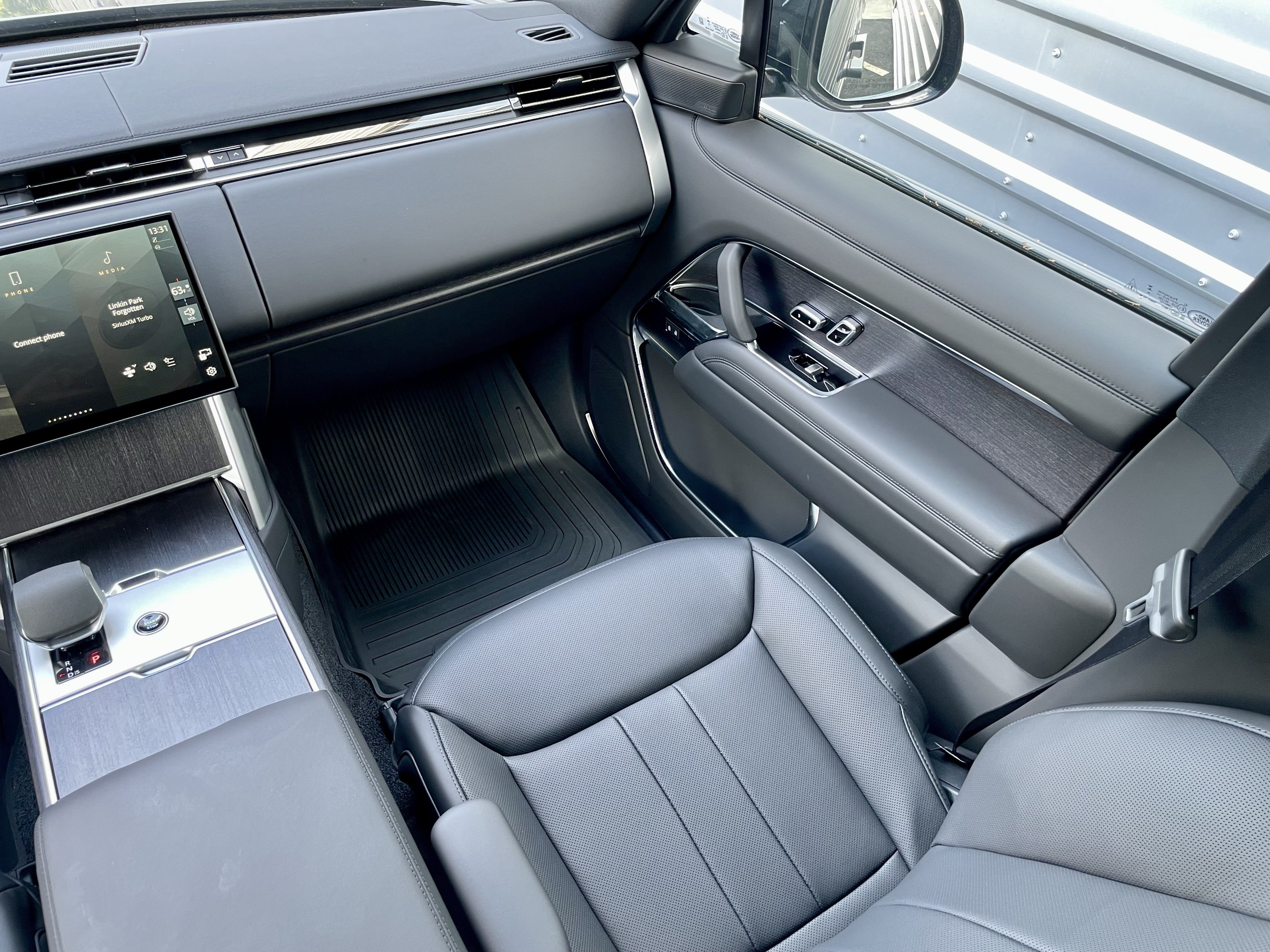 New 2026 Land Rover Range Rover SE AWD/4WD image 18