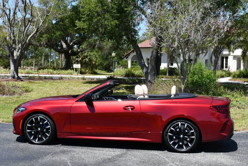 Used 2025 BMW M440i Convertible RWD image 35