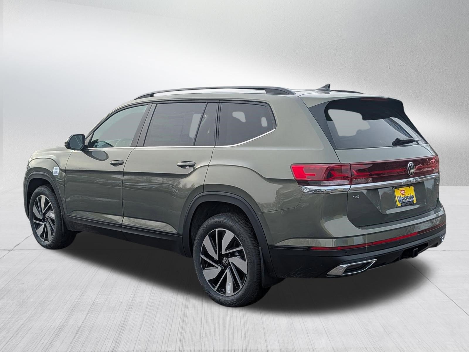 New 2026 Volkswagen Atlas SE AWD/4WD image 2