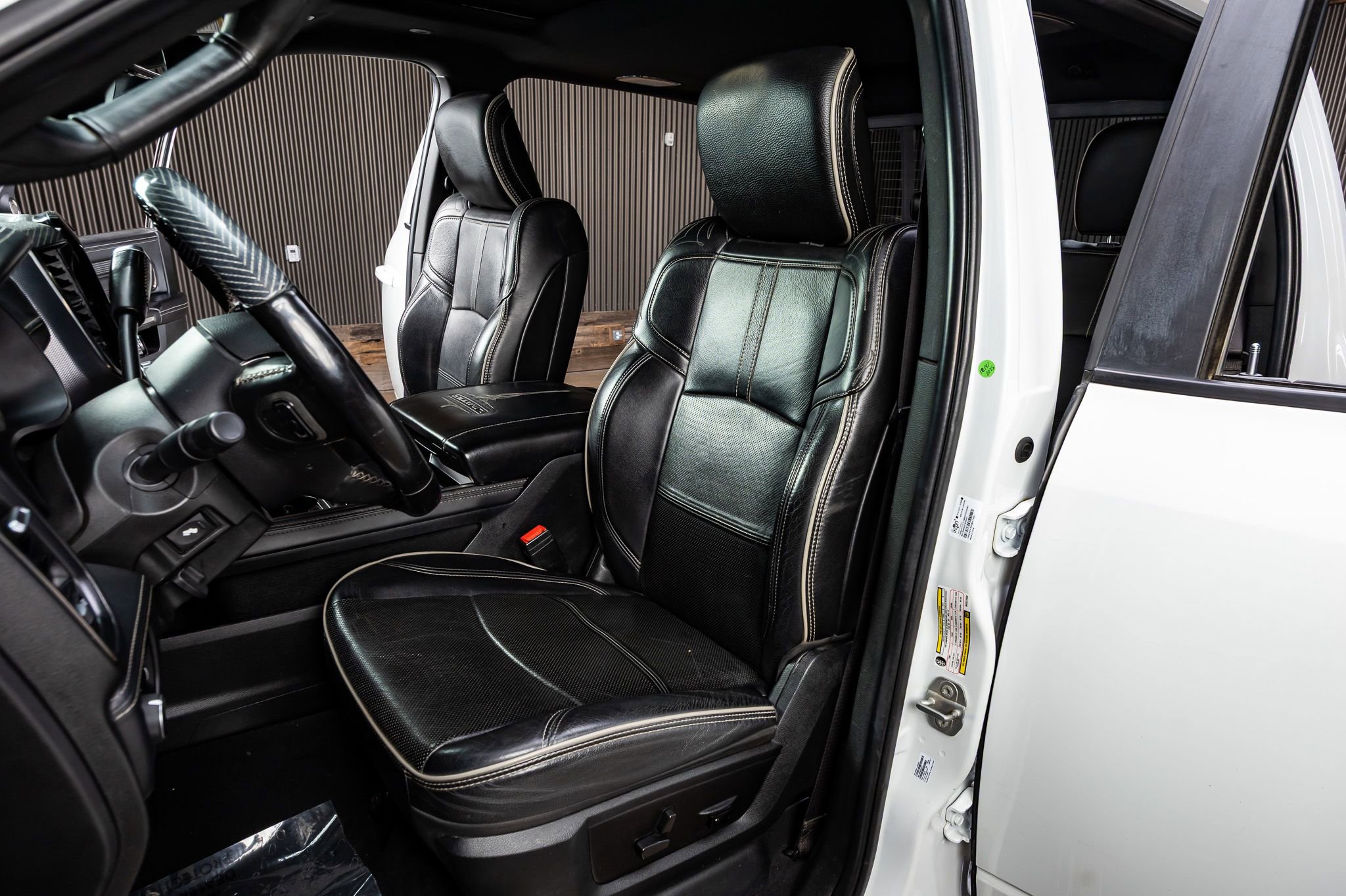 Used 2021 RAM 3500 Limited image 27