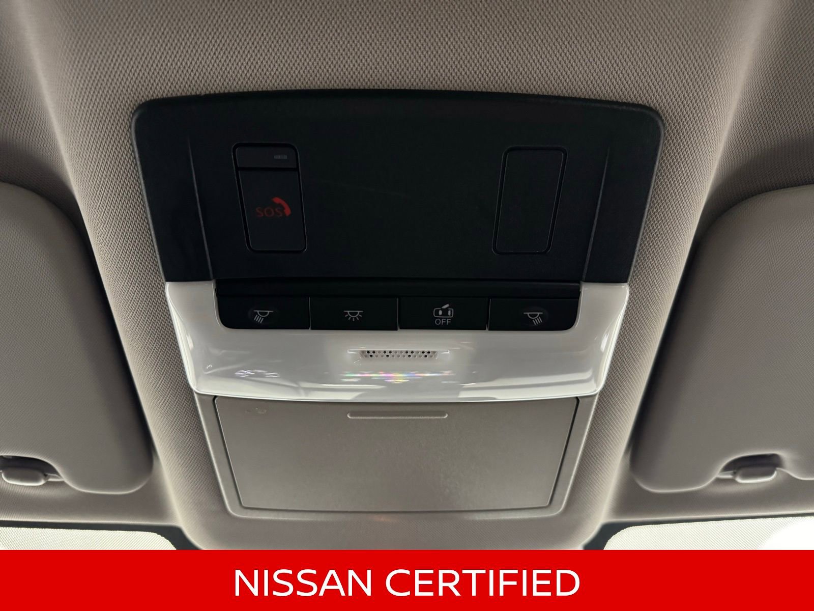 Certified 2025 Nissan Rogue SV image 28