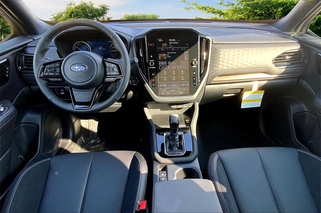 New 2025 Subaru Forester Touring image 5