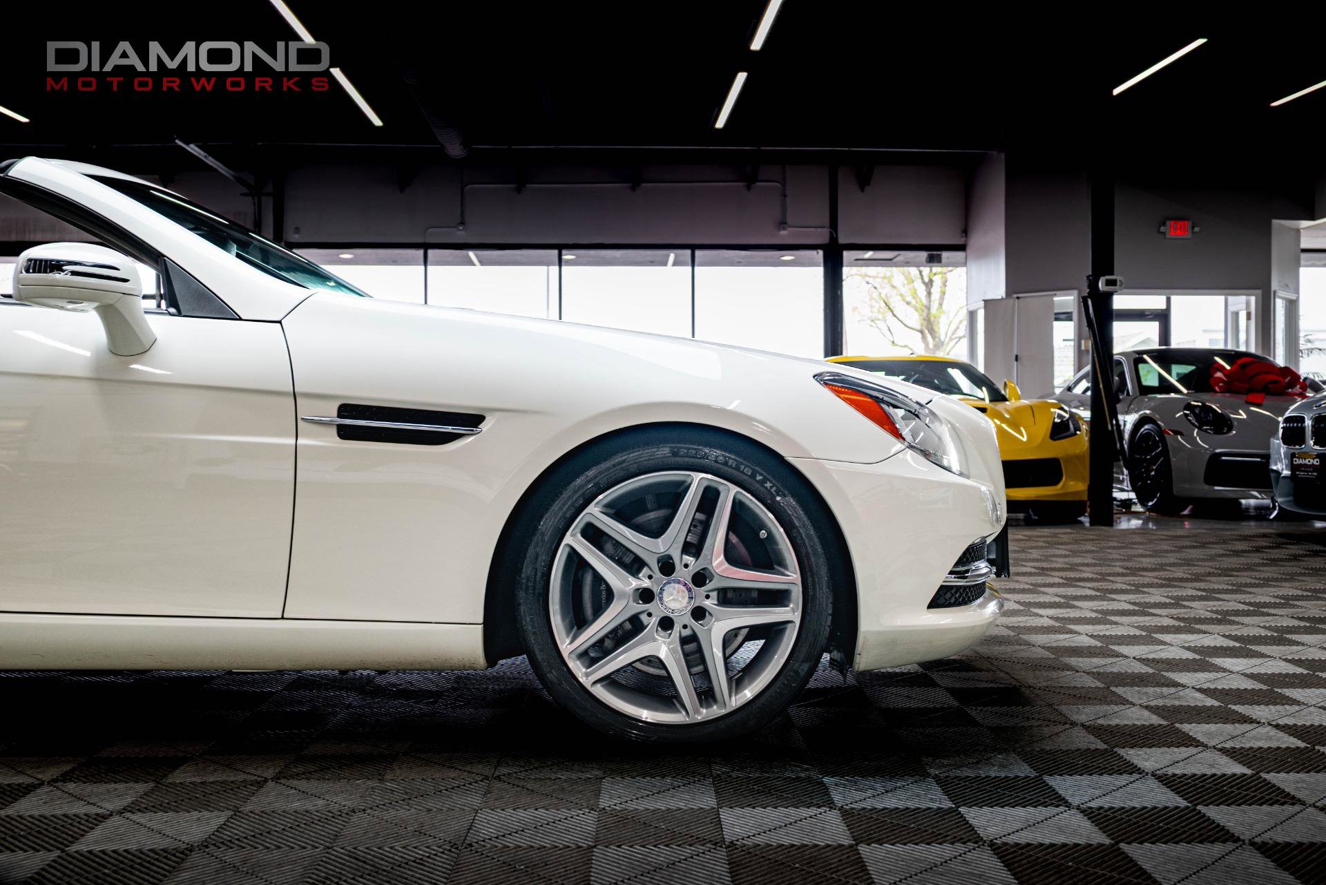 Used 2012 Mercedes-Benz SLK 350 image 24