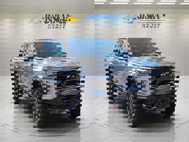New 2026 Chevrolet Colorado ZR2 w/ Off-Road Front Bumper Package image 7