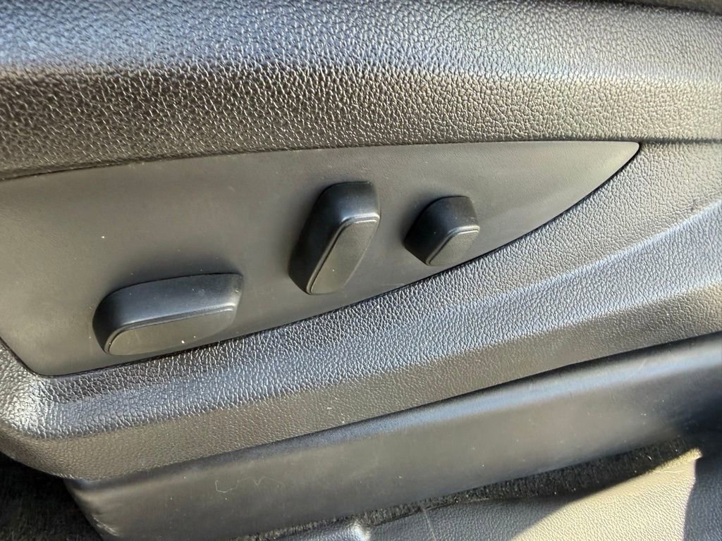 Used 2017 GMC Sierra 1500 SLT w/ Texas SLT Premium Package image 12