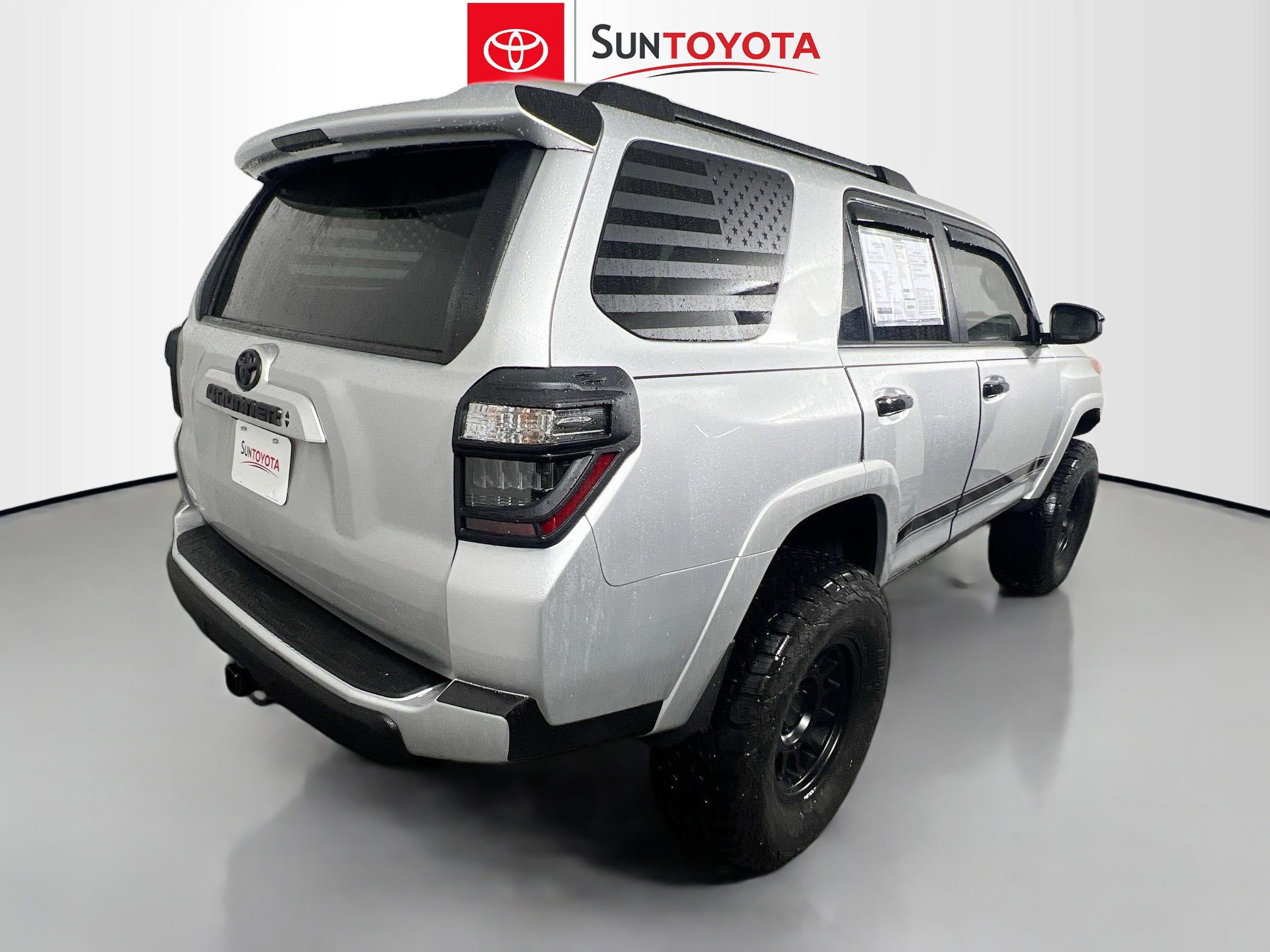 Used 2023 Toyota 4Runner SR5 image 4