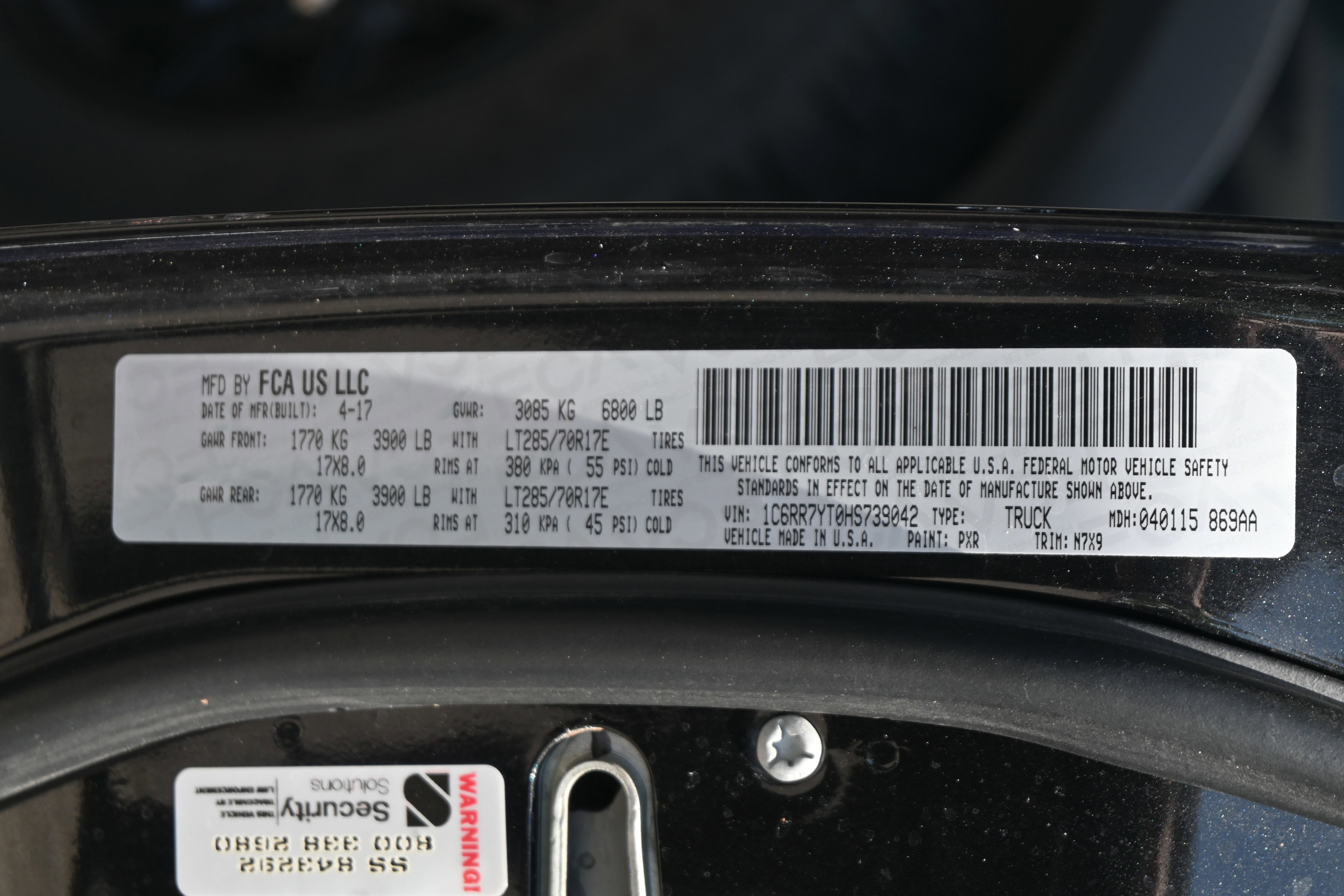 Used 2017 RAM 1500 Rebel w/ Luxury Group image 17