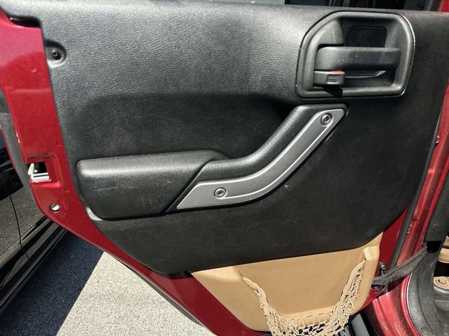 Used 2013 Jeep Wrangler Unlimited Sahara w/ Dual Top Group image 19