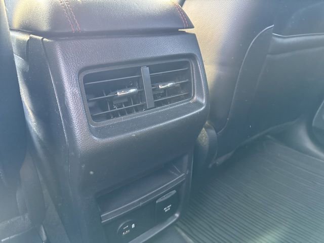 Used 2022 Ford Edge ST-Line image 21