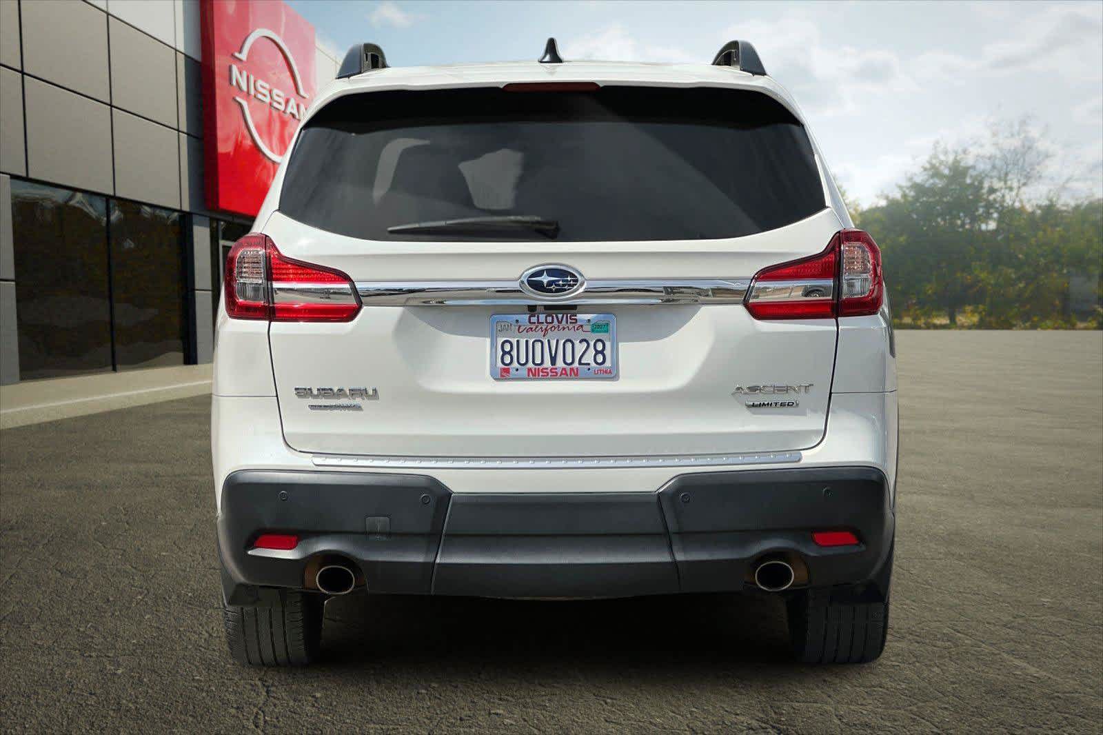 Used 2021 Subaru Ascent Limited w/ Technology Package AWD/4WD image 8