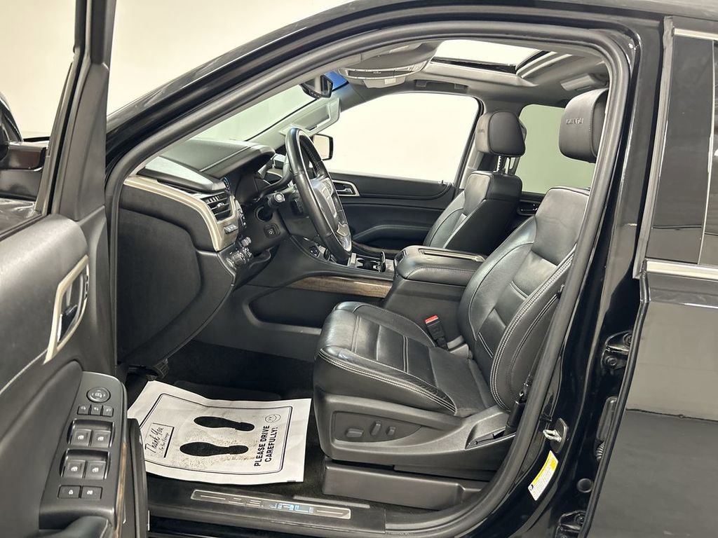 Used 2018 GMC Yukon Denali w/ Open Road Package AWD/4WD image 9