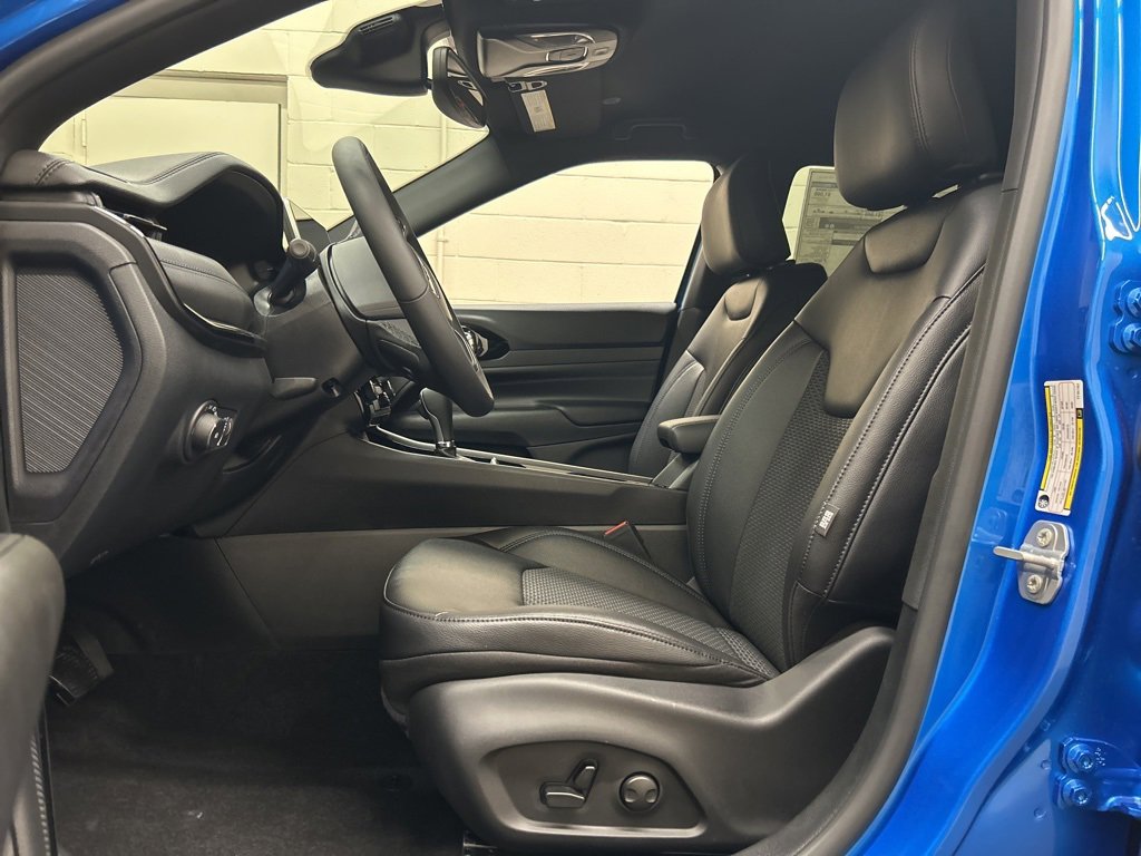 New 2026 Jeep Compass Latitude image 7
