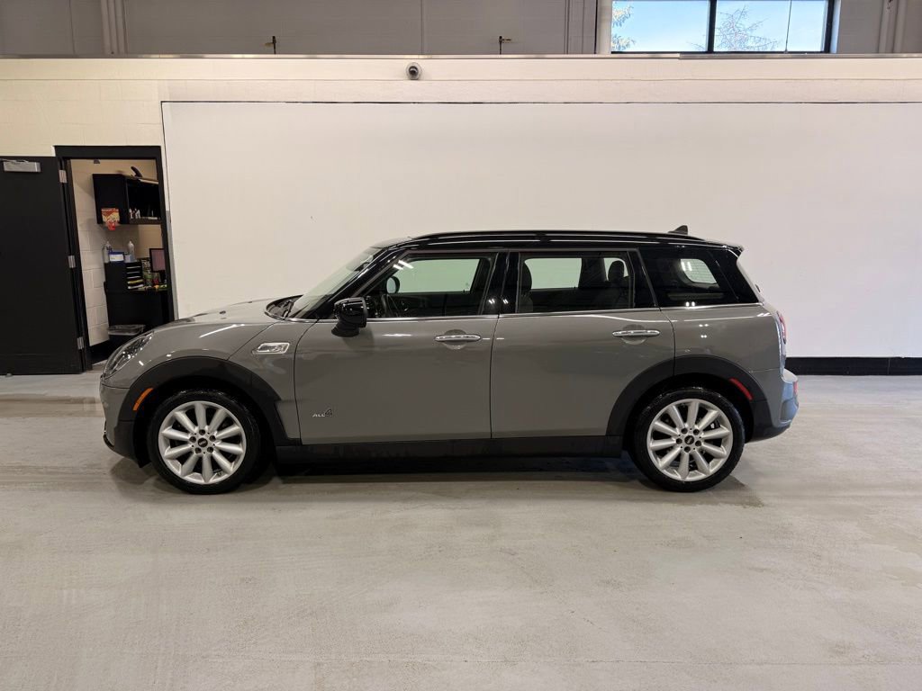 Used 2022 MINI Cooper Clubman S w/ Premium Package AWD/4WD image 2