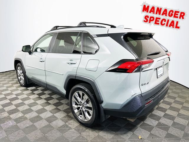 Used 2021 Toyota RAV4 XLE Premium image 6