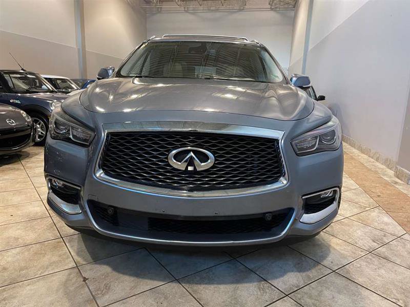 Used 2017 INFINITI QX60 Luxe w/ Deluxe Technology Package