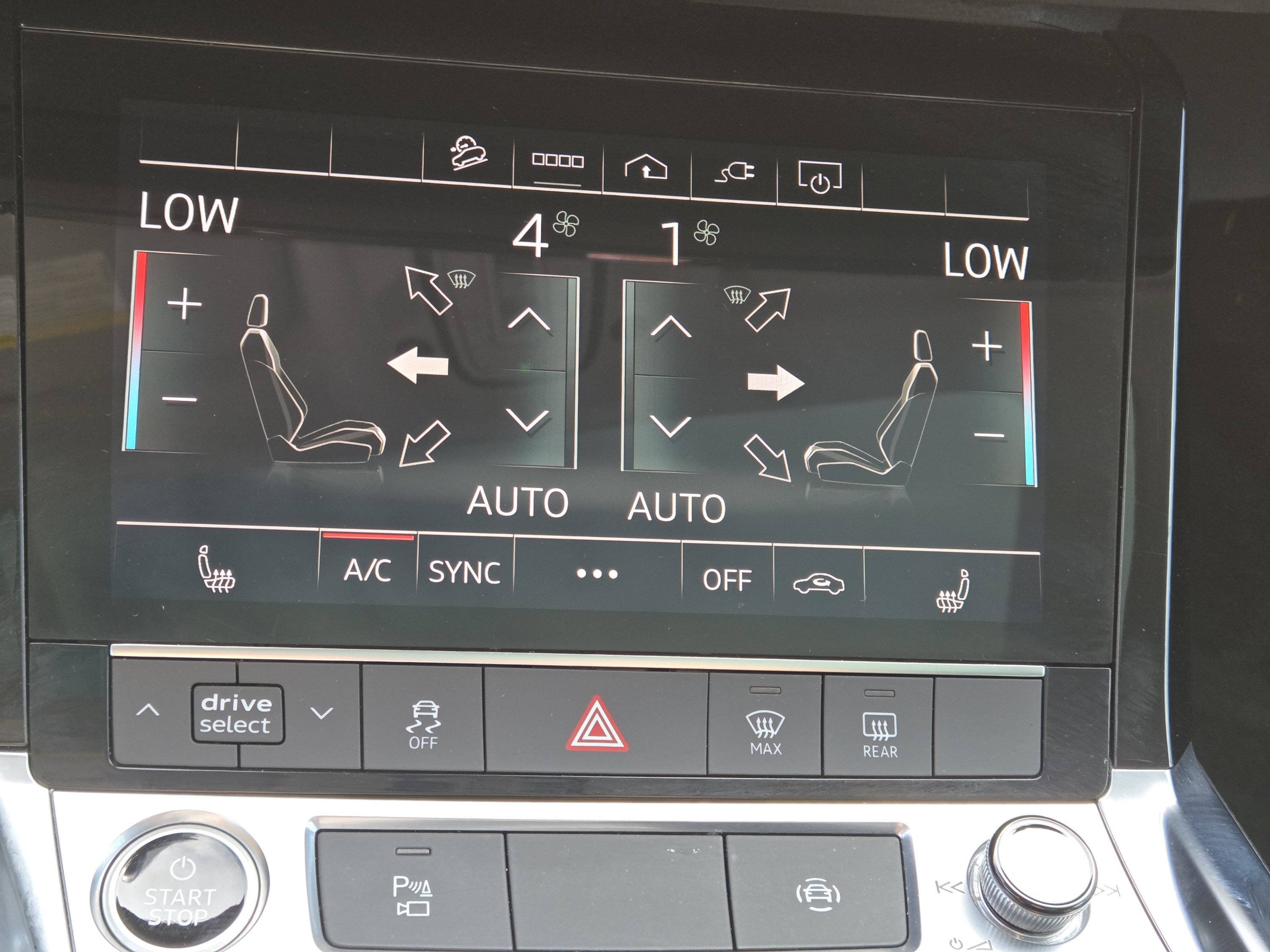 Used 2022 Audi e-tron Premium w/ Convenience Plus Package AWD/4WD image 35