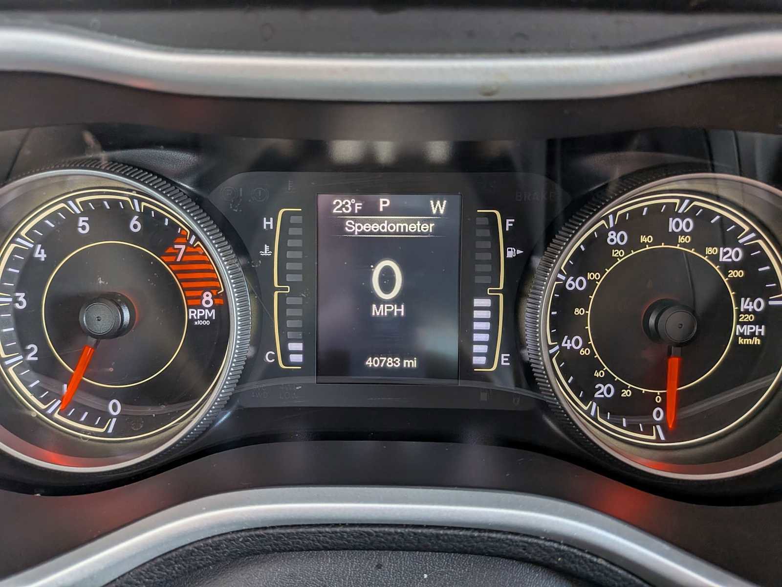 Used 2018 Jeep Cherokee Latitude Plus w/ Comfort/Convenience Group image 30