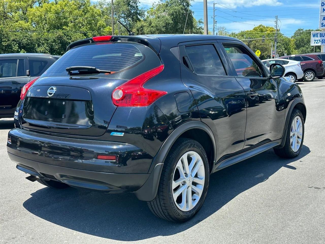 Used 2014 Nissan Juke S FWD image 15