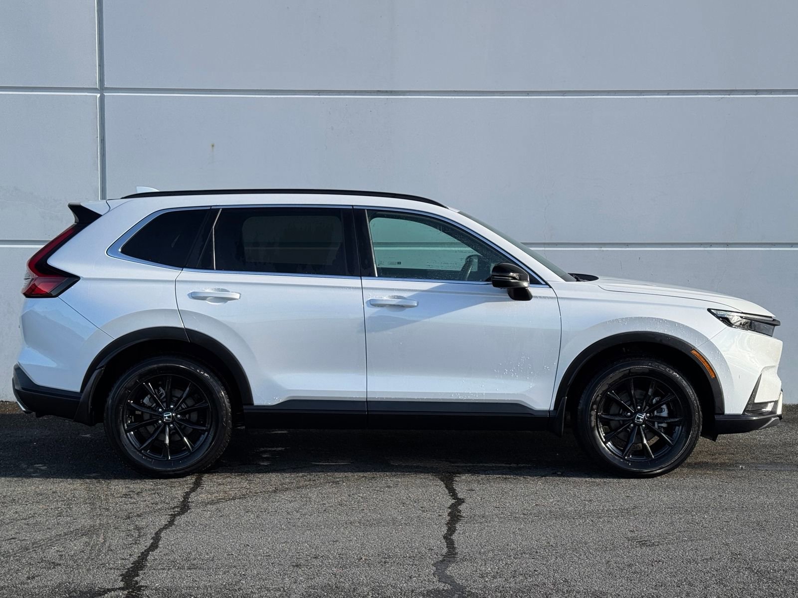 Used 2025 Honda CR-V Sport image 6