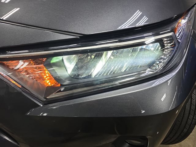 Used 2021 Toyota RAV4 XLE w/ Convenience Package AWD/4WD image 34