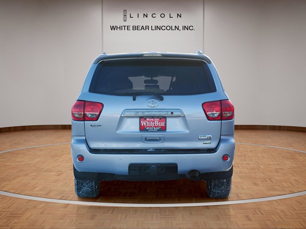 Used 2017 Toyota Sequoia Platinum AWD/4WD image 6