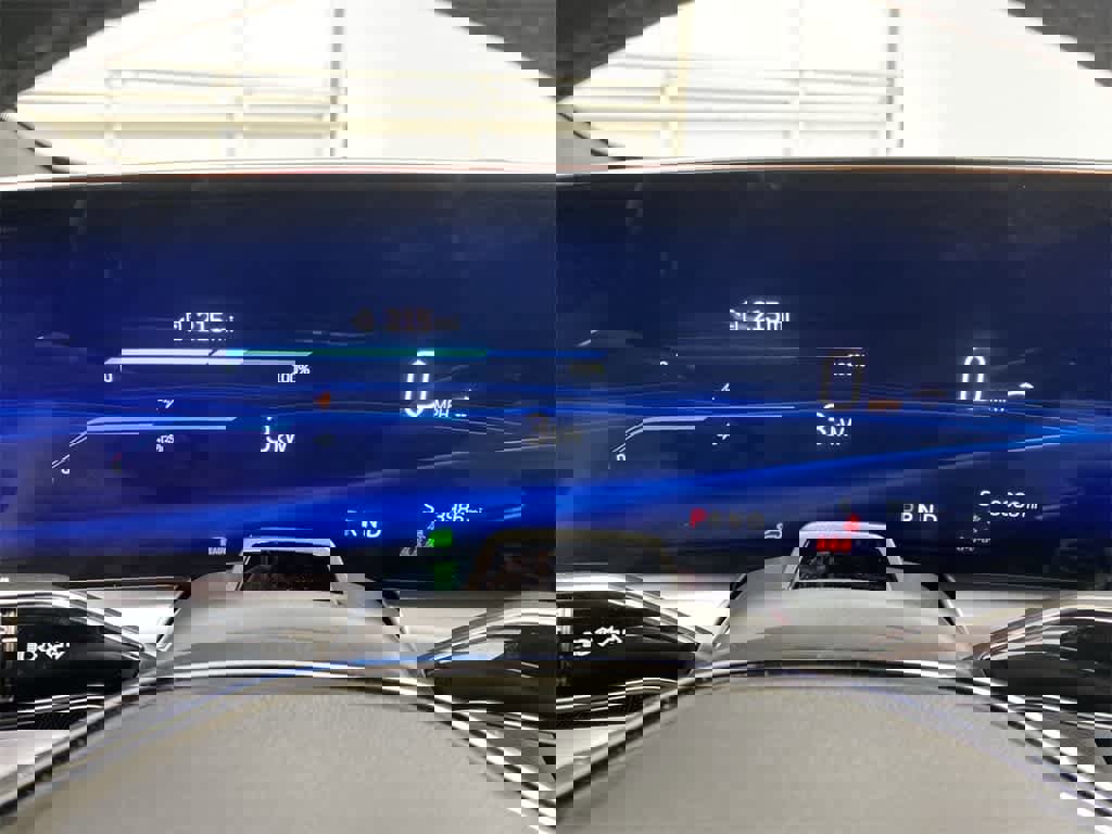 Certified 2025 Cadillac Lyriq Luxury image 27