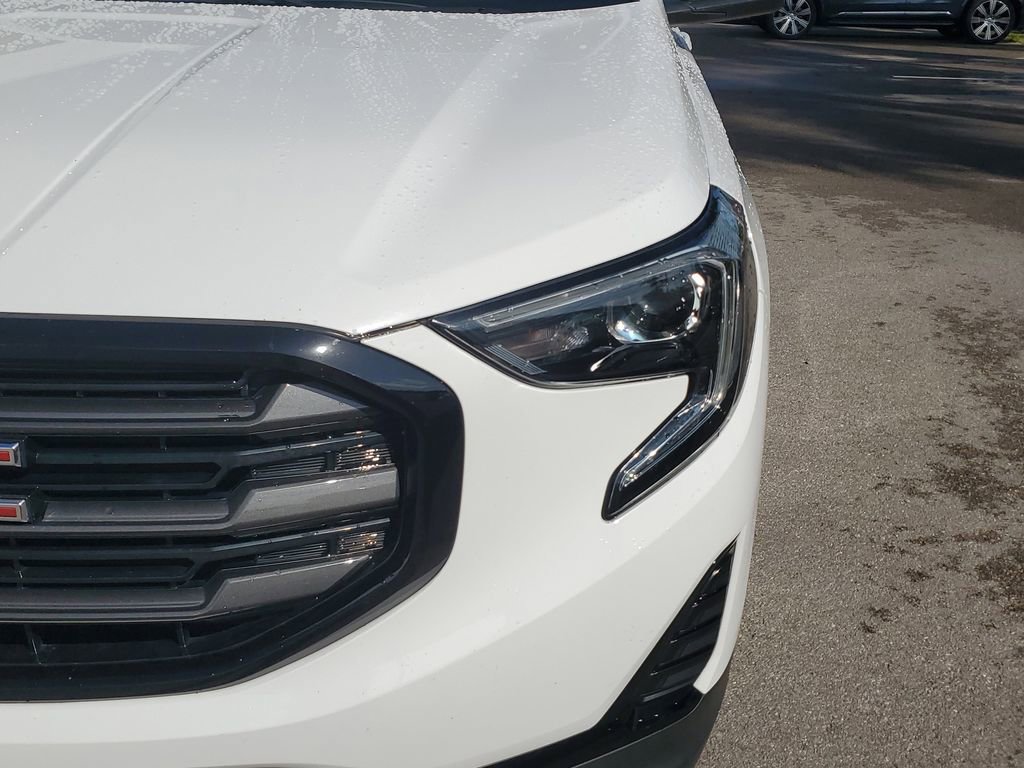 Used 2020 GMC Terrain SLE w/ Driver Convenience Package image 10