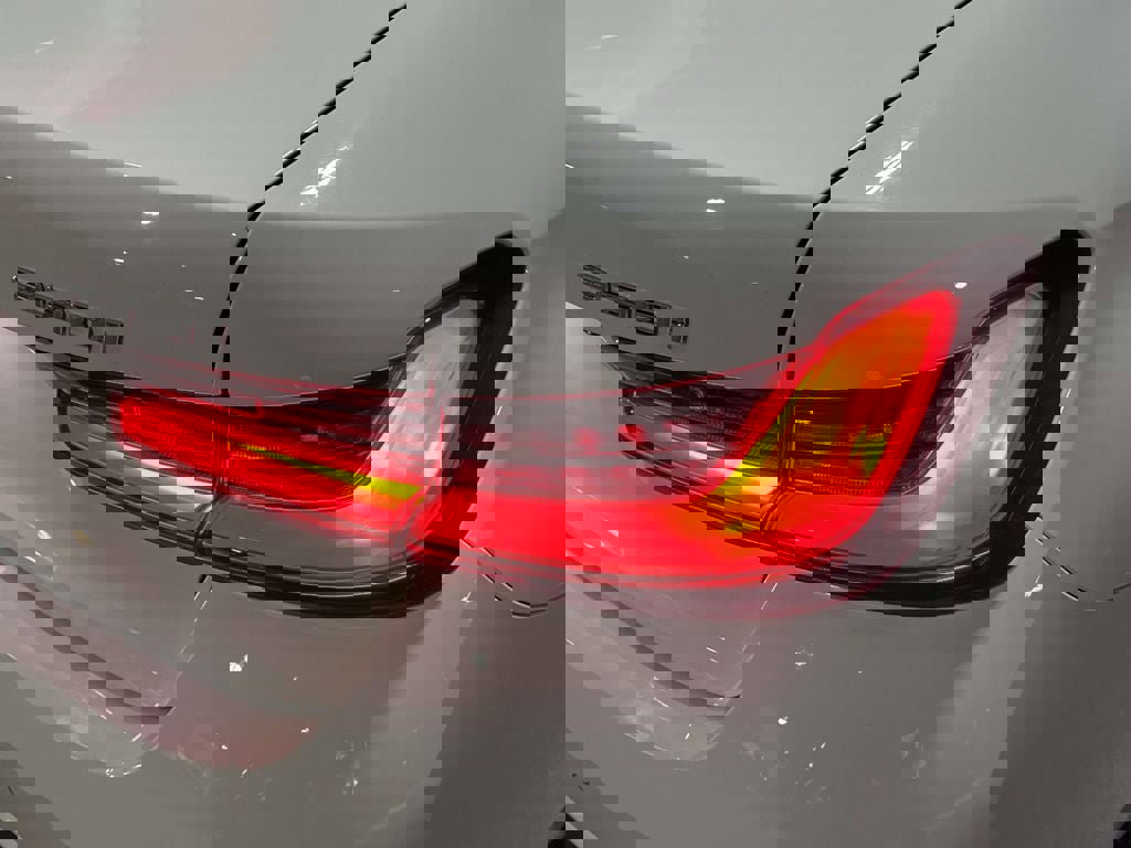 Used 2023 BMW 330i xDrive Sedan w/ Premium Package image 10