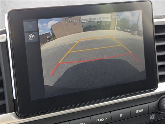 Used 2025 Hyundai Venue SEL image 14