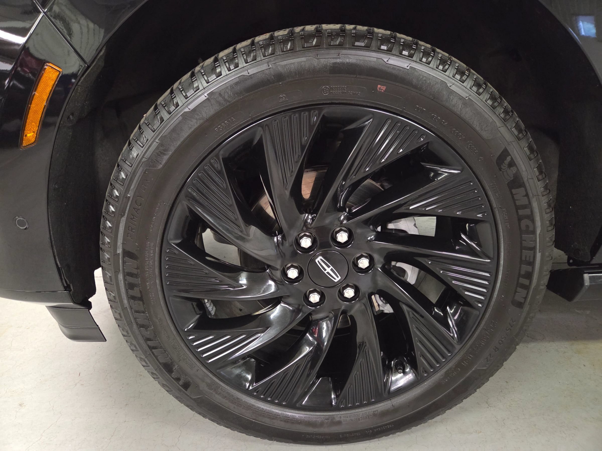 Used 2025 Lincoln Navigator L Reserve w/ Jet Appearance Package AWD/4WD image 13
