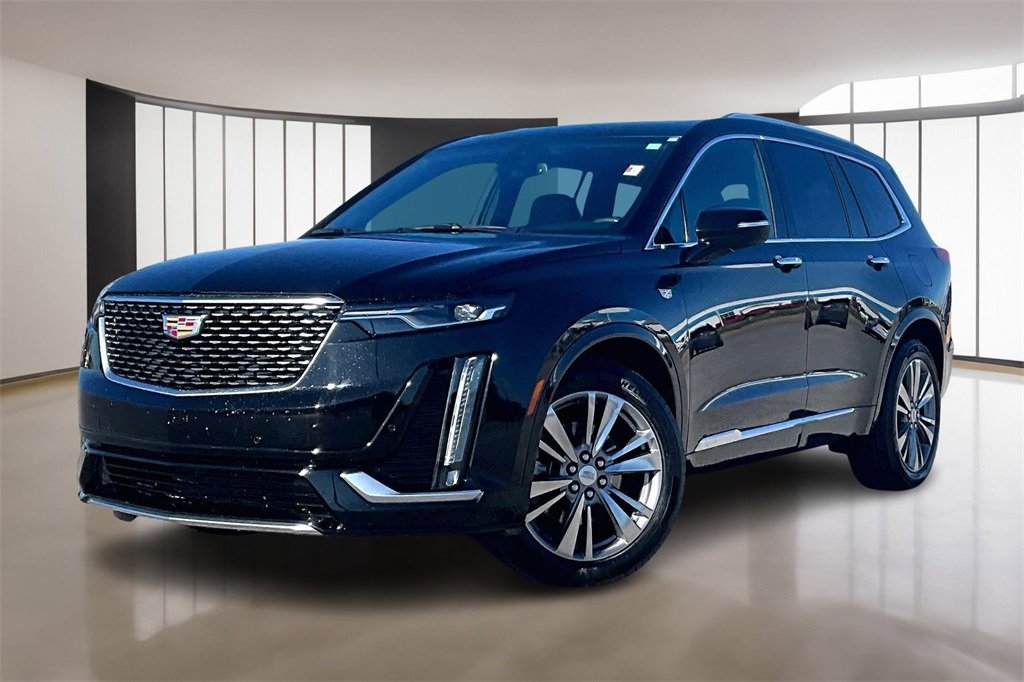 Used 2025 Cadillac XT6 Premium Luxury image 1