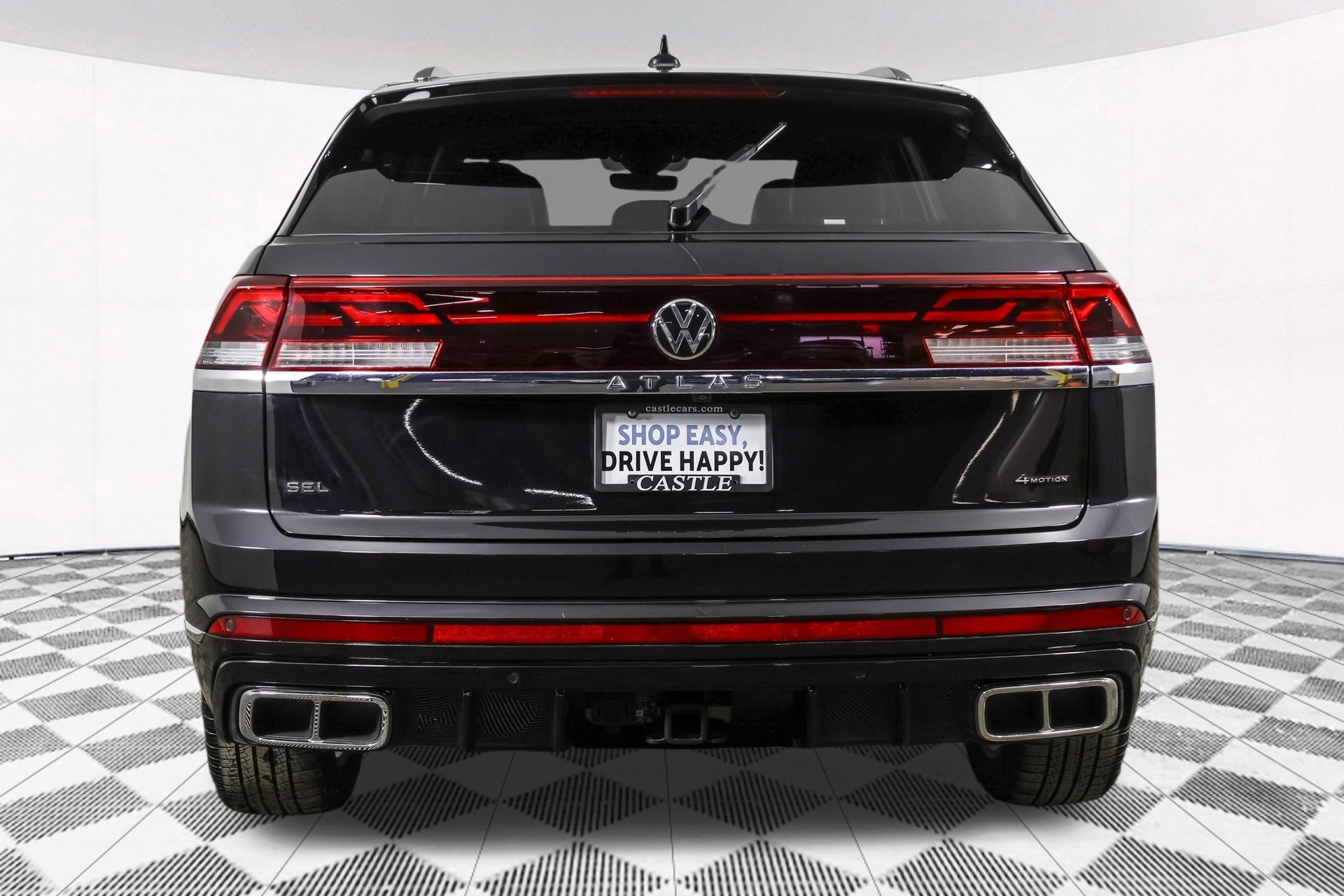 Used 2024 Volkswagen Atlas Cross Sport SEL R-Line image 16