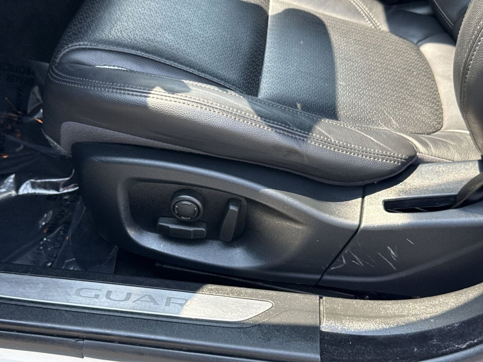 Used 2018 Jaguar XF Prestige AWD/4WD image 14