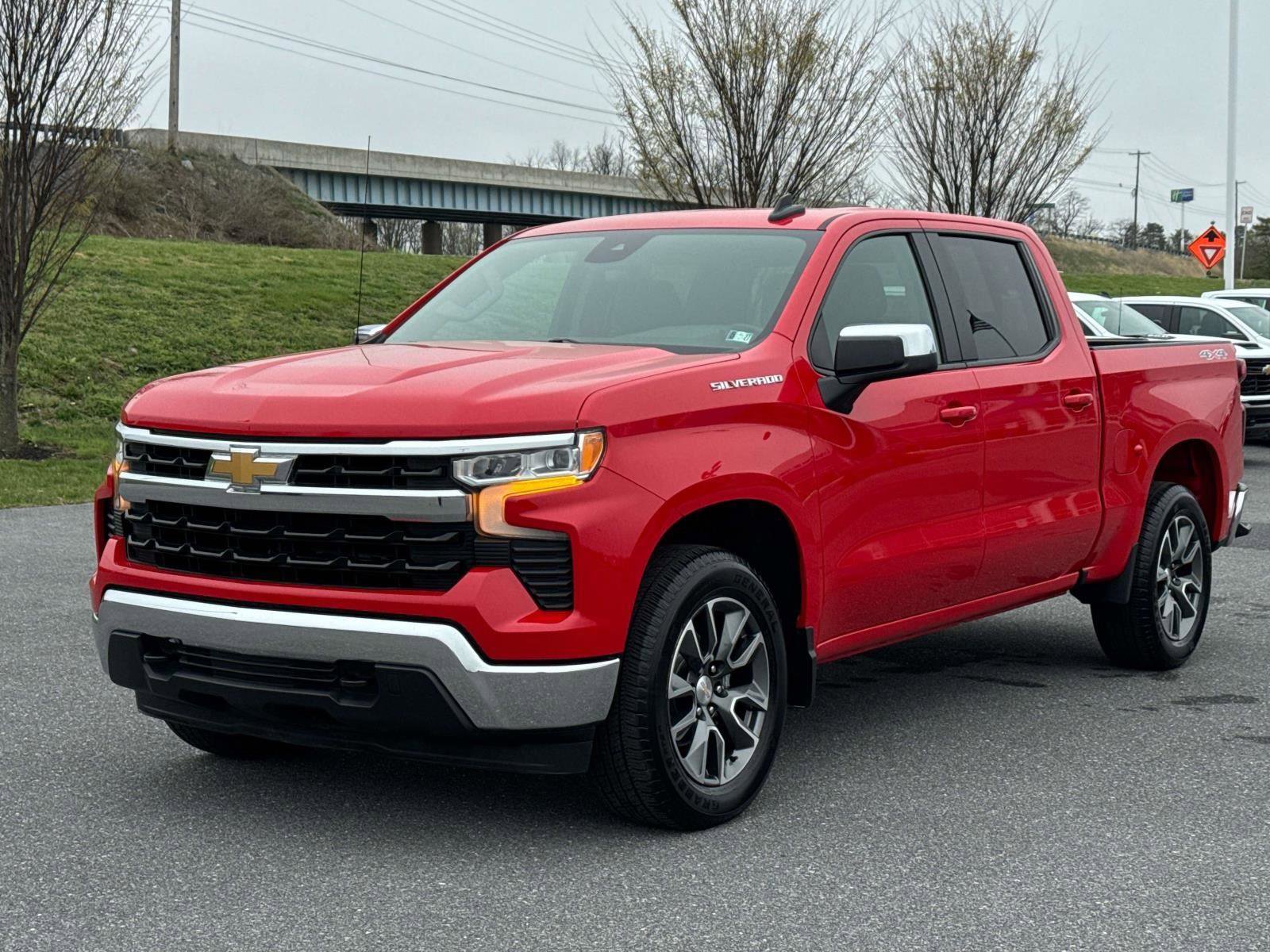 Used 2022 Chevrolet Silverado 1500 LT image 24