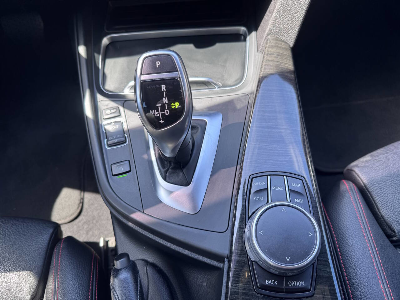 Used 2017 BMW 328d xDrive Sedan w/ Premium Package image 19