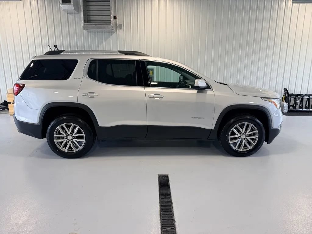 Used 2019 GMC Acadia SLE w/ Driver Alert Package I AWD/4WD image 2