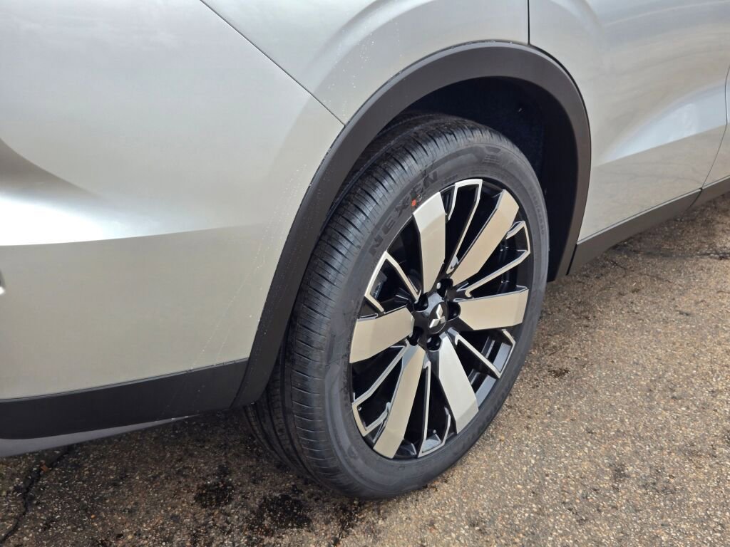 New 2026 Mitsubishi Outlander SE AWD/4WD image 9