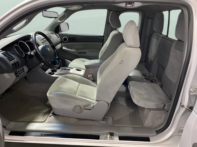 Used 2010 Toyota Tacoma 4x4 Access Cab V6 image 17
