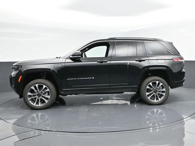 Used 2024 Jeep Grand Cherokee Overland w/ Advanced Protech Group III image 5
