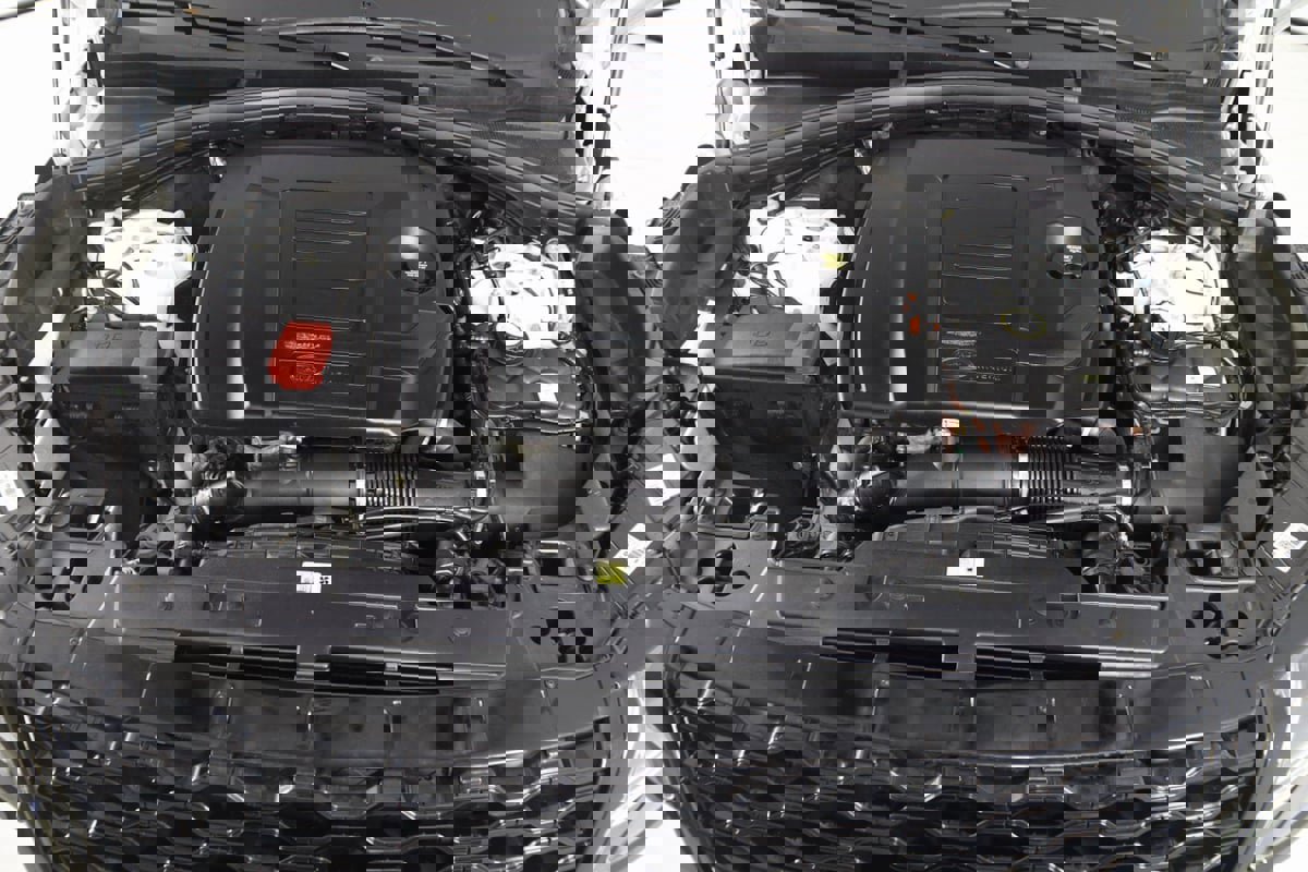 Used 2021 Land Rover Range Rover Velar R-Dynamic S image 50