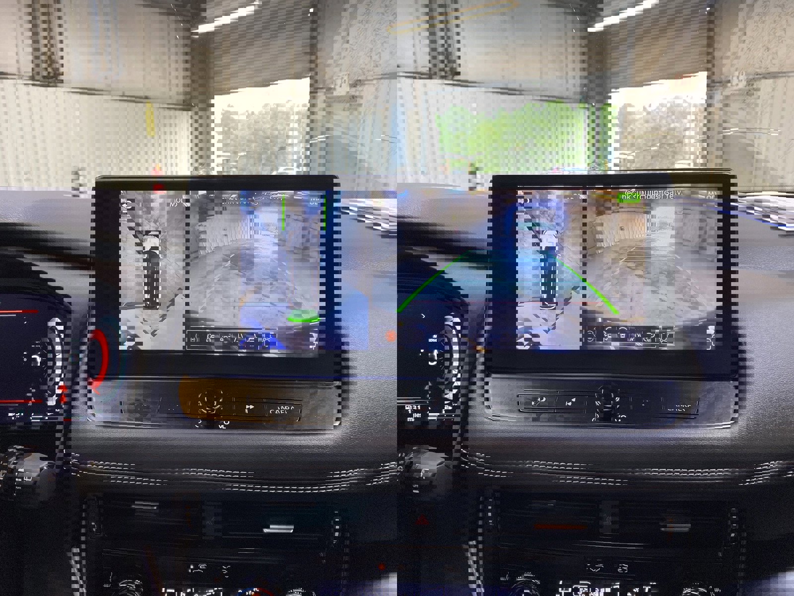 Used 2025 Nissan Rogue SL w/ Tech Package image 44