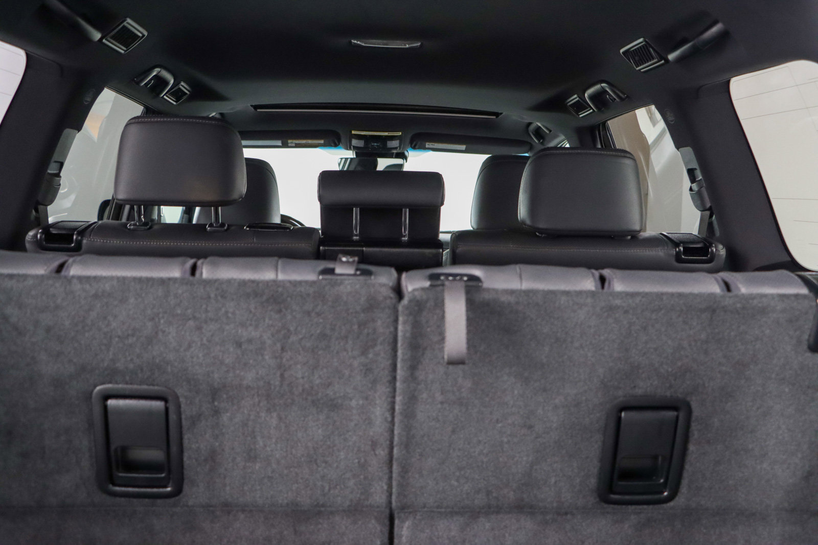 Used 2023 Lexus GX 460 Premium w/ Premium Package image 32