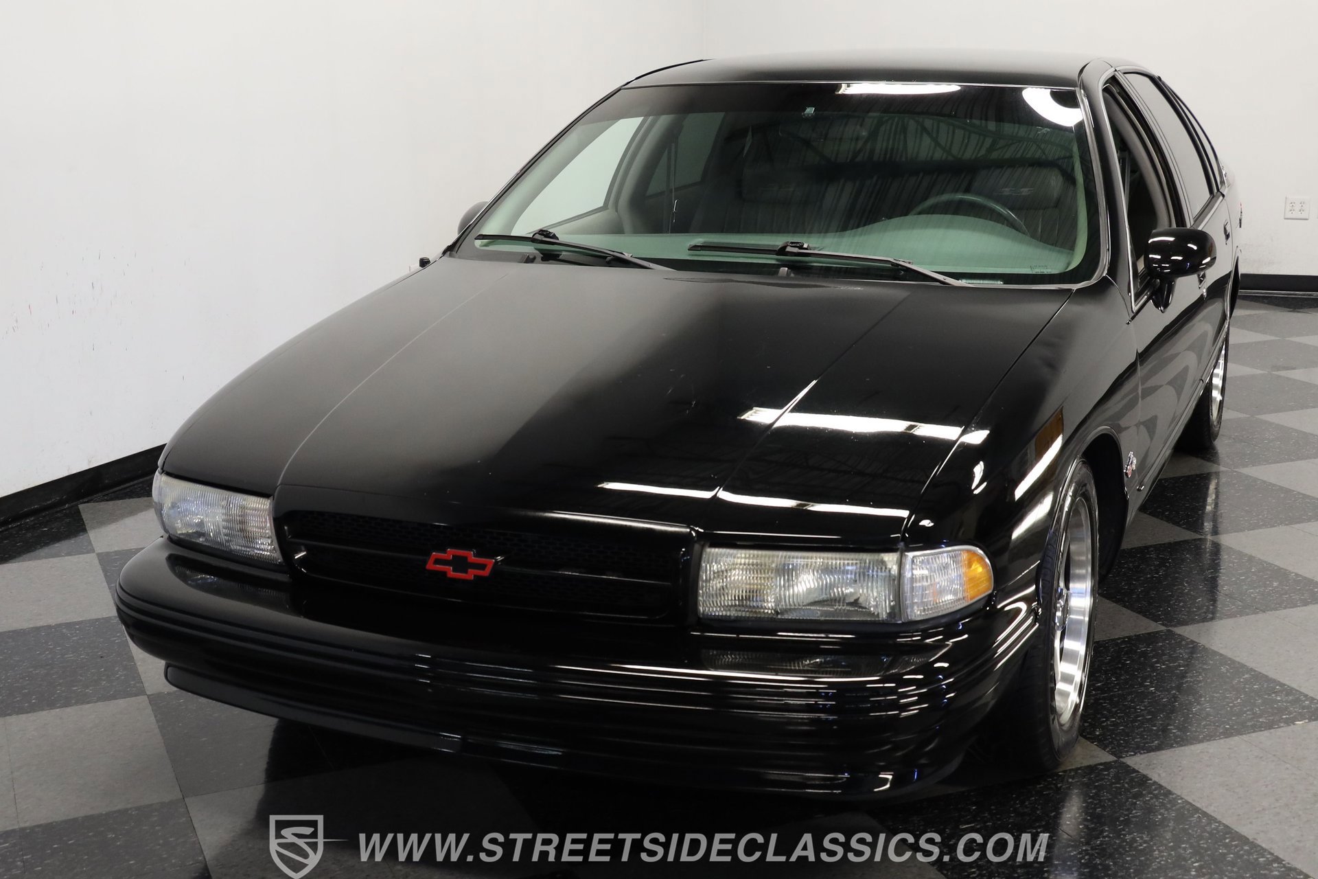 Used 1994 Chevrolet Impala SS image 16