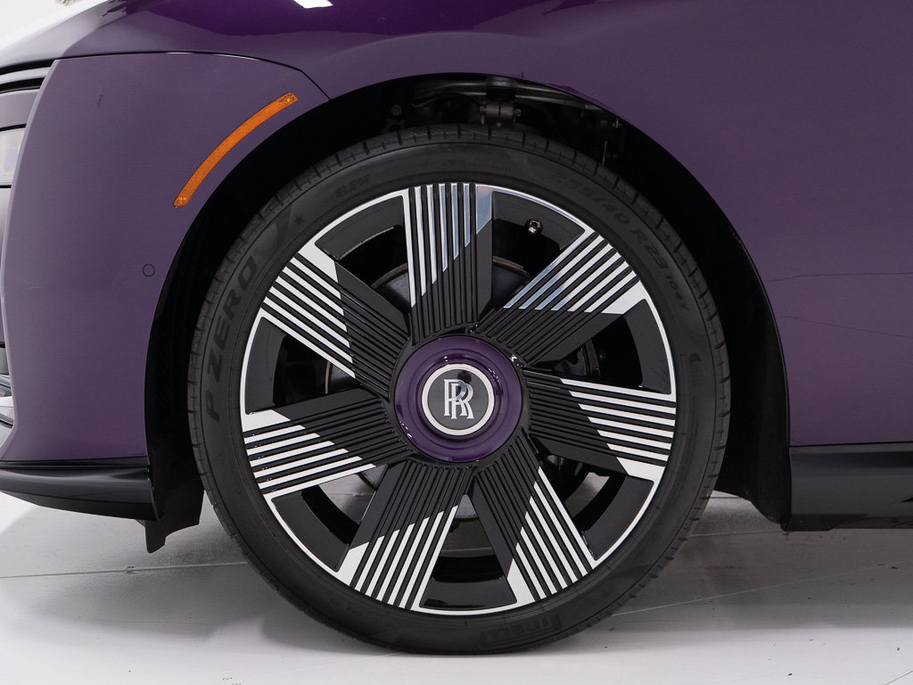 Used 2024 Rolls-Royce Spectre w/ Spectre Launch Package AWD/4WD image 37