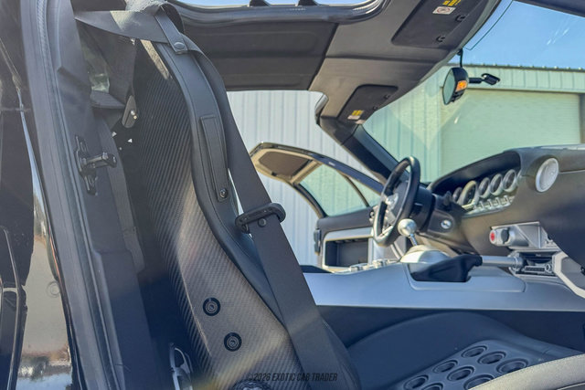 Used 2005 Ford GT RWD image 52