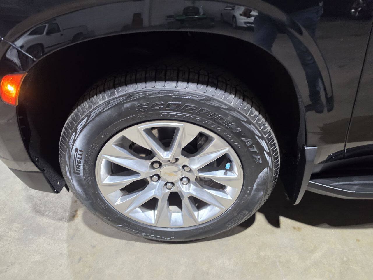 Used 2023 Chevrolet Suburban Premier AWD/4WD image 26